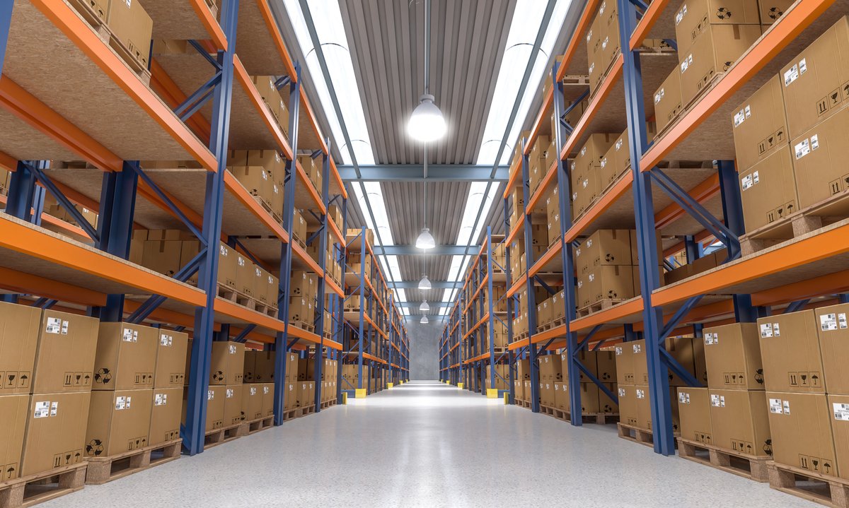 Visão geral de operação logística com equipe RVS
